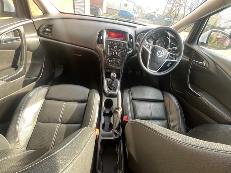 VAUXHALL ASTRA
