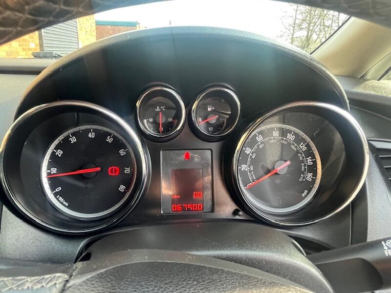 VAUXHALL ASTRA