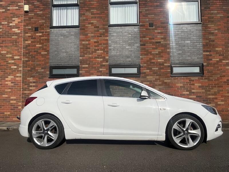 VAUXHALL ASTRA