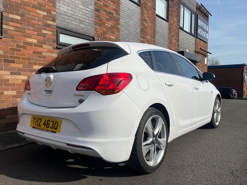 VAUXHALL ASTRA