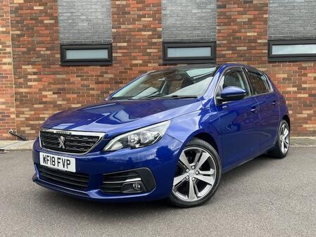 PEUGEOT 308 1.2 PureTech Allure